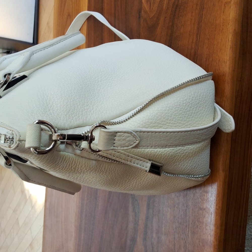 VINCE CAMUTO - Elegant White Leather Tote Bag1 - Picture 5 of 7